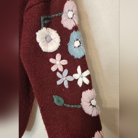 AMP Vintage Embroidered Sweater, Size L - Picture 4 of 10